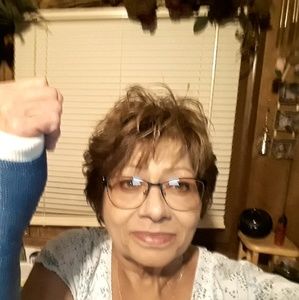 Meet your Posher, Deborah